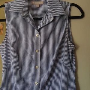 Button up sleevless shirt